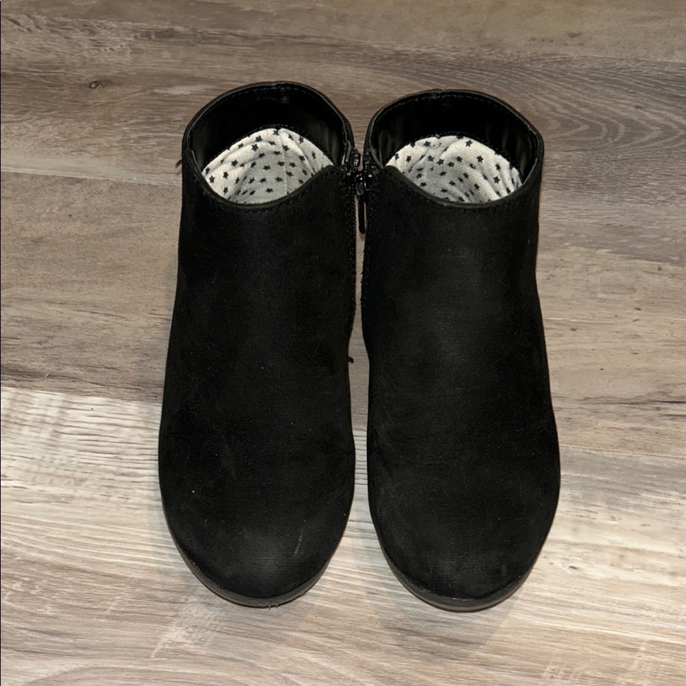 Black Ankle Boots with Suede Finish and Warm Lining